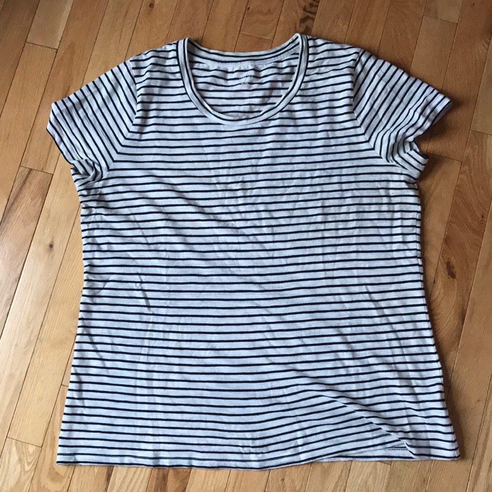 Mossimo Black and White Striped T Shirt